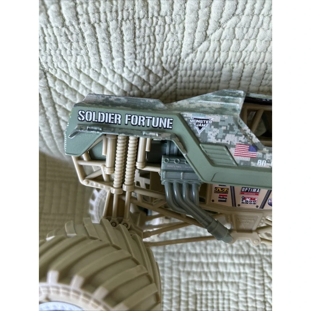 SML Soldier Fortune Monster Truck Military Green Plastic Toy BKT Tires 78700